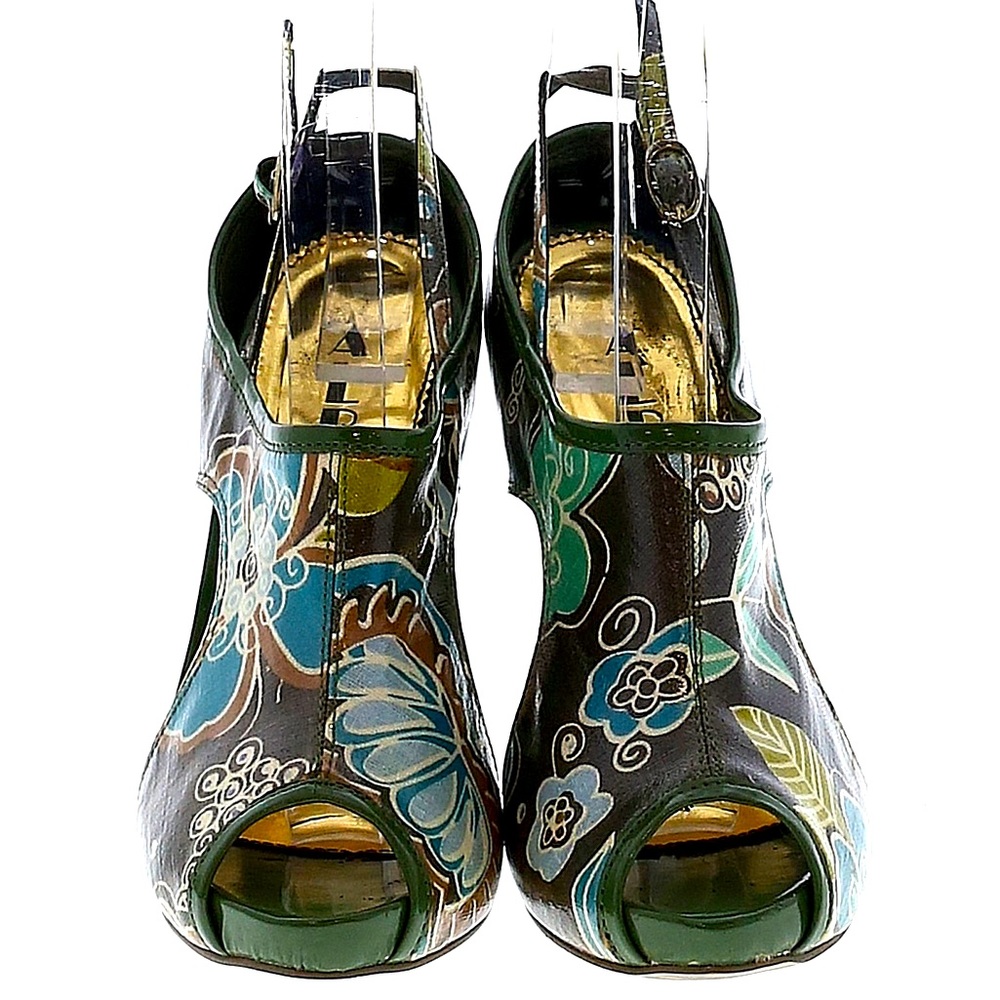 Alba Heels Size 5